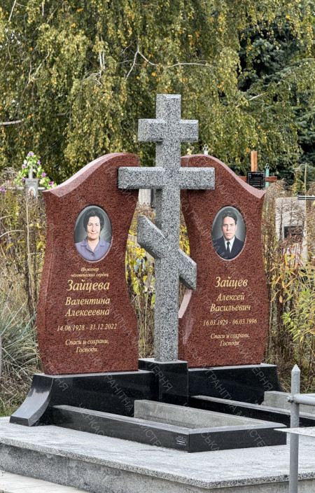 Ексклюзивний пам'ятник для сім'ї Зайцевих